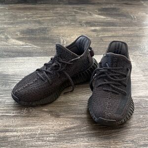 Yeezy Adidas